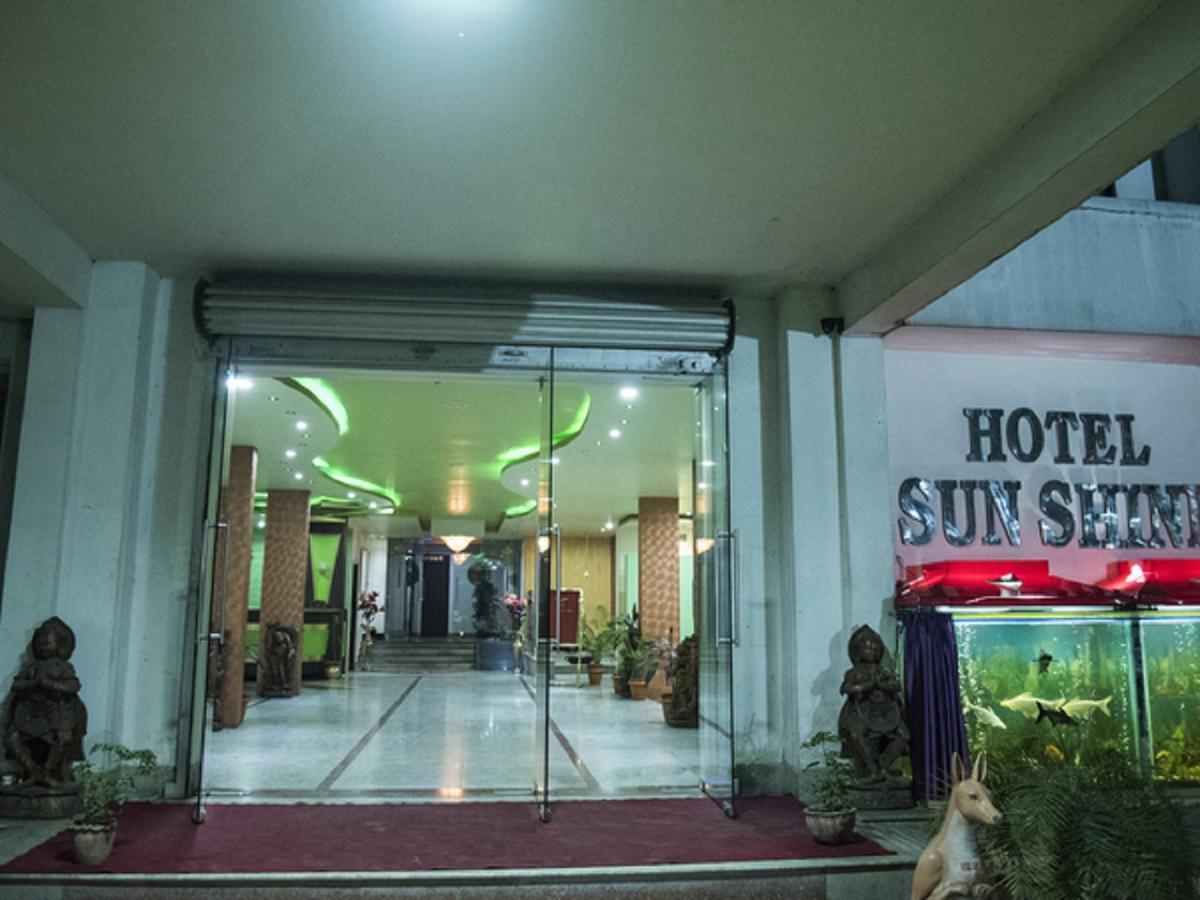 Hotel Sunshine Baharampur Kültér fotó