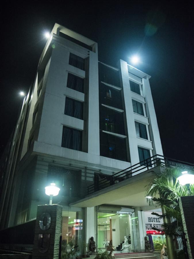 Hotel Sunshine Baharampur Kültér fotó