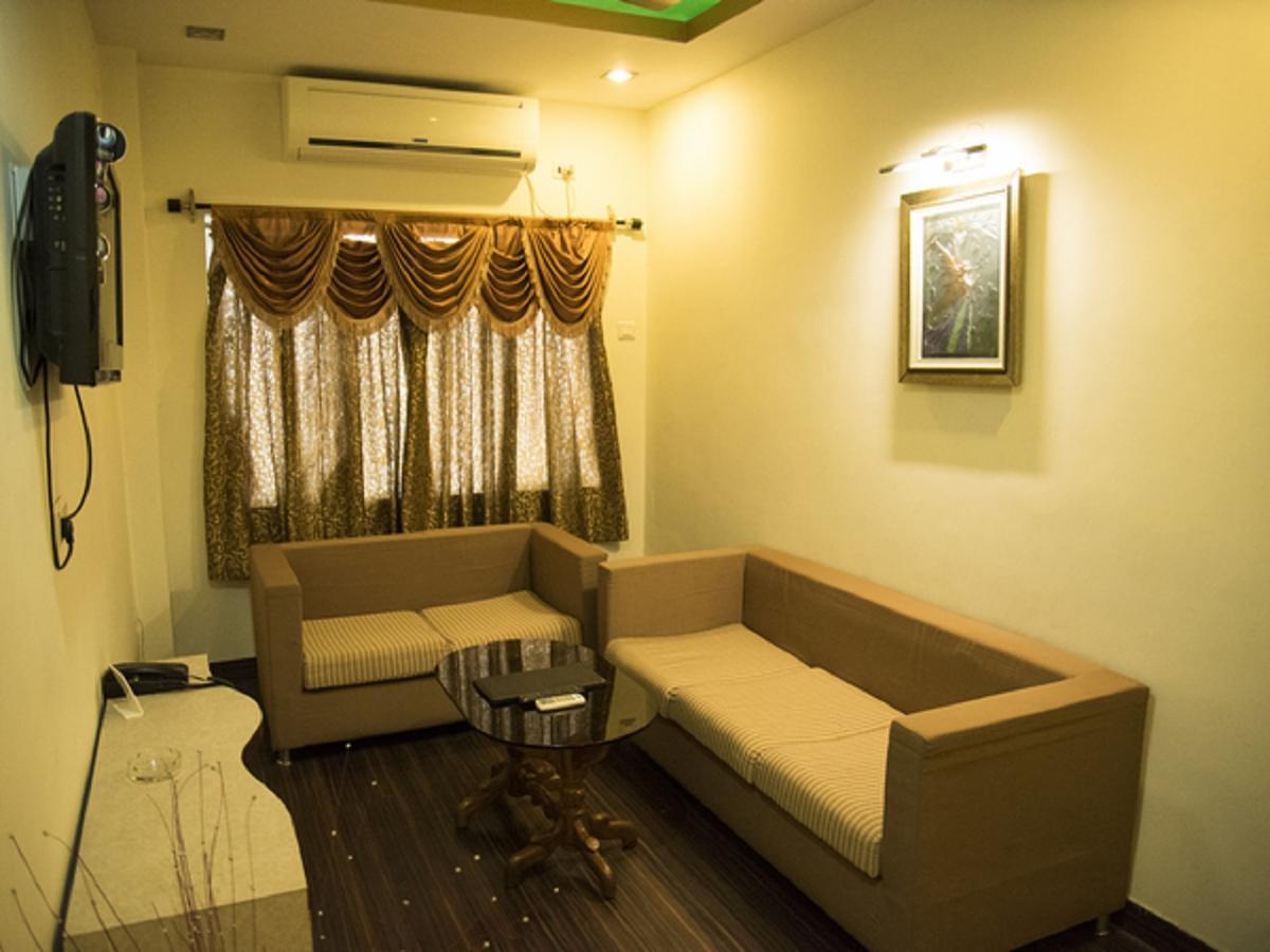 Hotel Sunshine Baharampur Kültér fotó