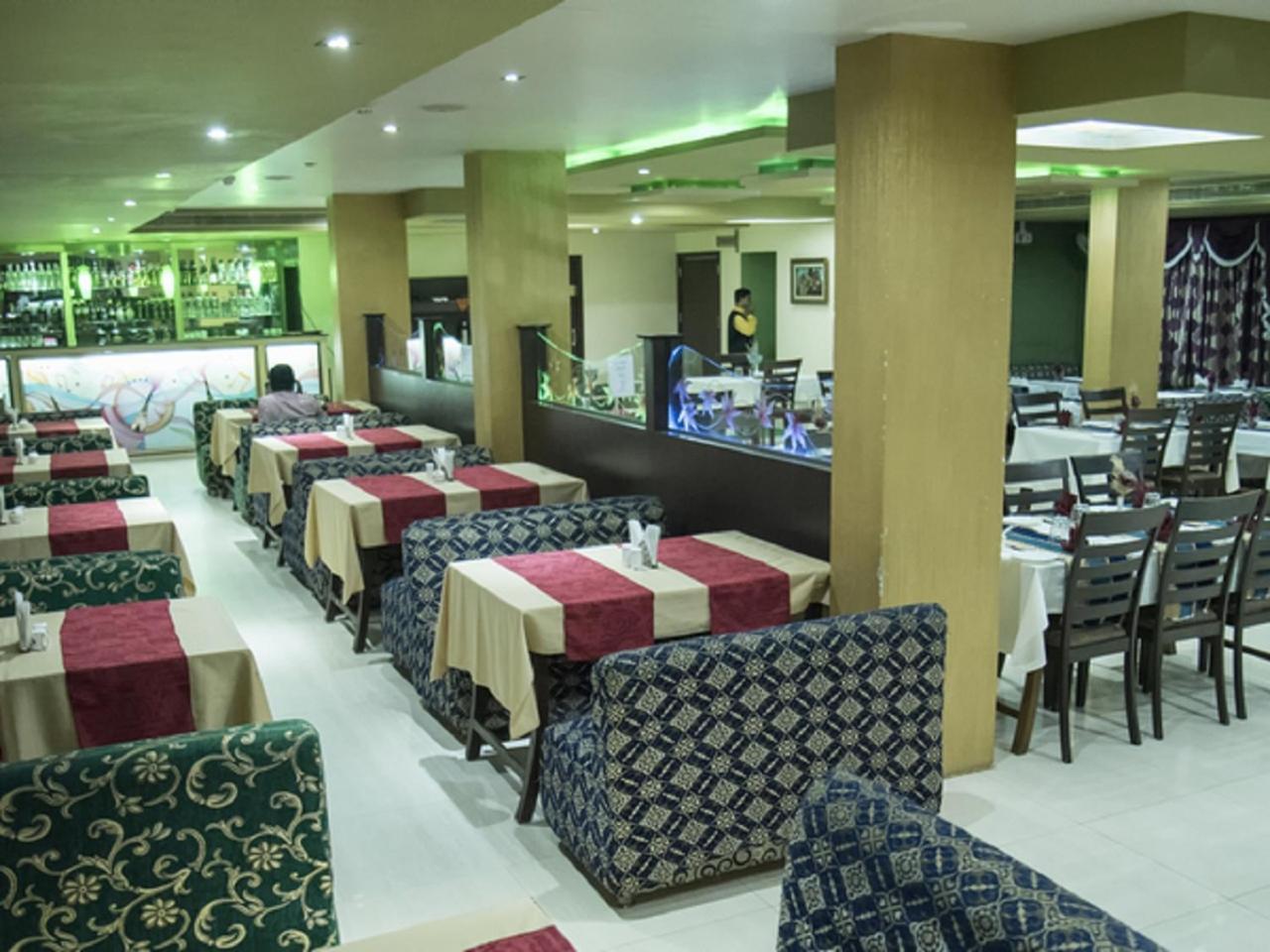 Hotel Sunshine Baharampur Kültér fotó